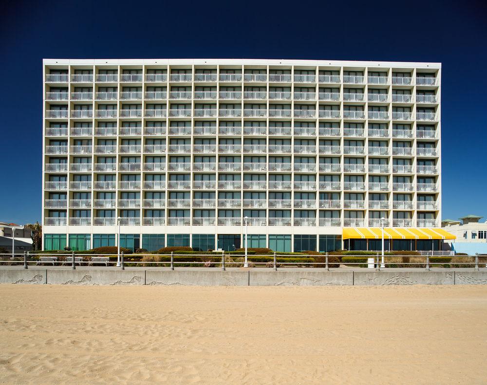 Holiday Inn Express Hotel & Suites Virginia Beach Oceanfront, An Ihg Hotel Εξωτερικό φωτογραφία