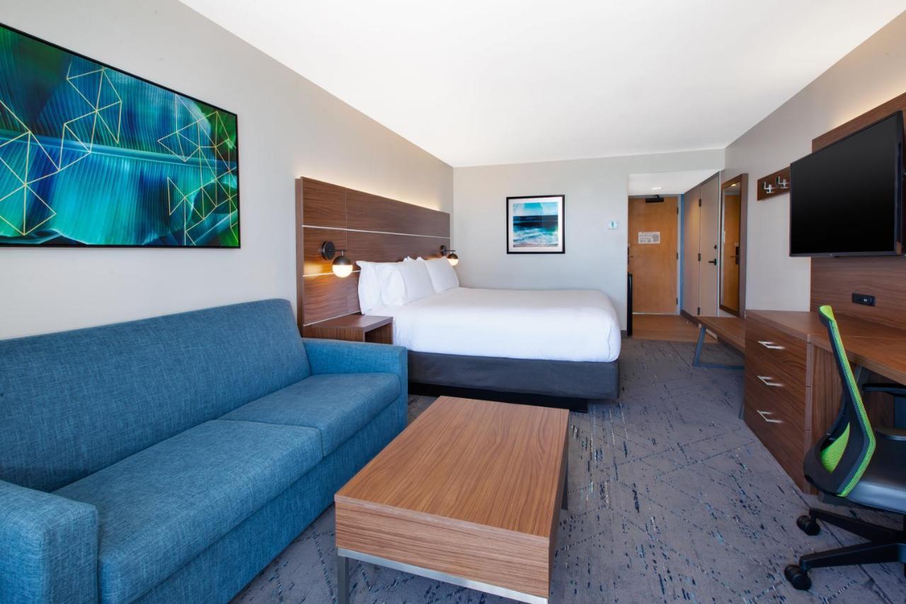 Holiday Inn Express Hotel & Suites Virginia Beach Oceanfront, An Ihg Hotel Εξωτερικό φωτογραφία