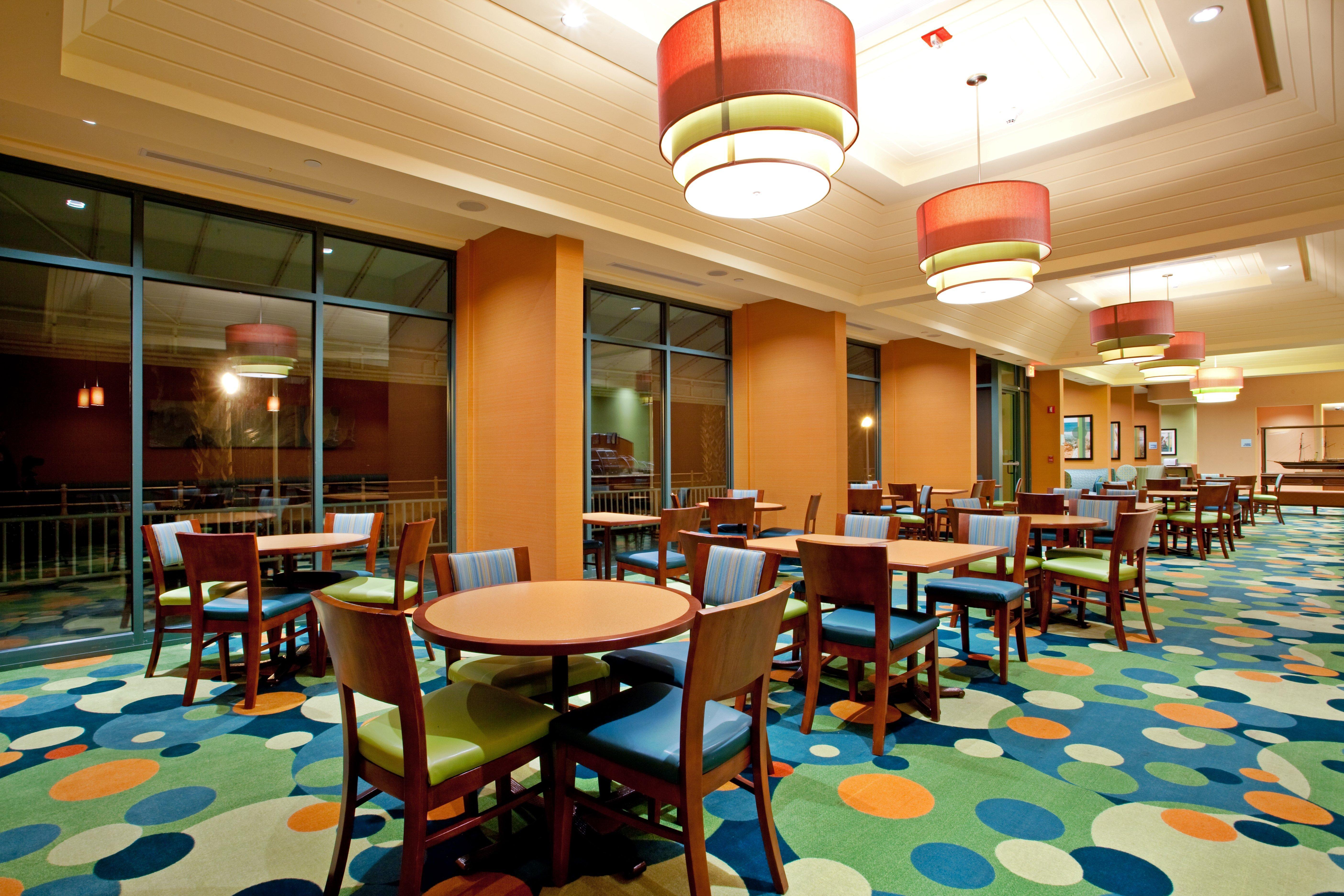 Holiday Inn Express Hotel & Suites Virginia Beach Oceanfront, An Ihg Hotel Εξωτερικό φωτογραφία